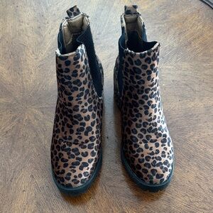 Seven7 Leopard Print Ankle Boots Size 8
